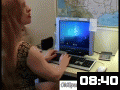 Пожилая сиськастая телка развлекается перед веб камерой
